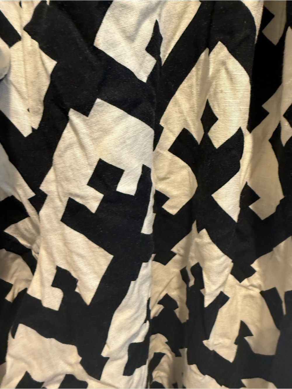 Black & White Geometric Wide Leg Pant (Winkles are free ;) - Picture 4 of 5